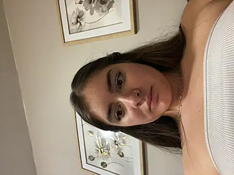 imlindapink online show from 21, 3, 2025