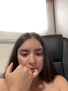 imlindapink online show from 8, 3, 2025
