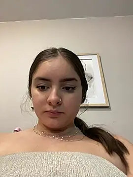 imlindapink online show from 11, 3, 2025