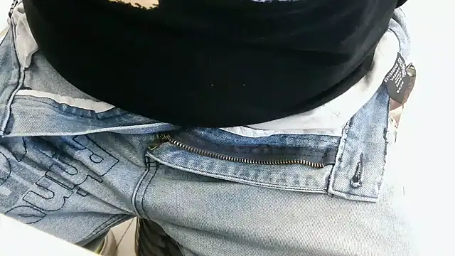 XiaoGuoGuo284512 online show from 28, 11, 2025