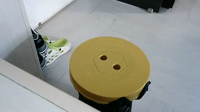 XiaoGuoGuo284512 online show from 20, 1, 2025