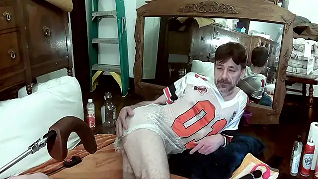 Snapshot of MaxJr8008 chatting on 15, 1, 2026 MaxJr8008 online show from 15, 1, 2026