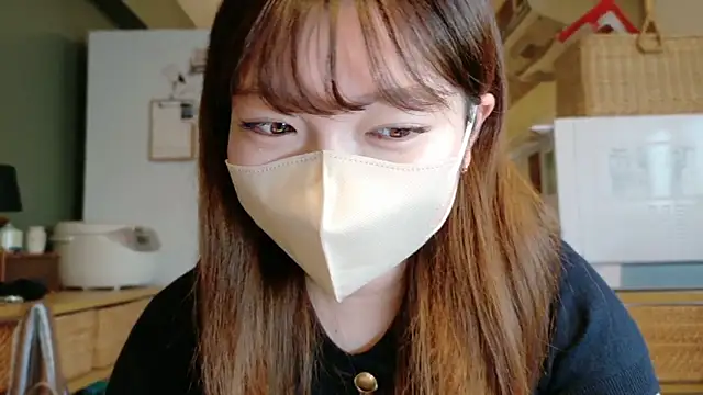  Yui  online show from 28, 9, 2025