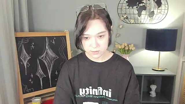 fiamoory online show from 11, 4, 2026