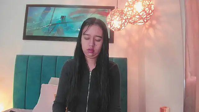 LaraGoldd online show from 15, 11, 2025