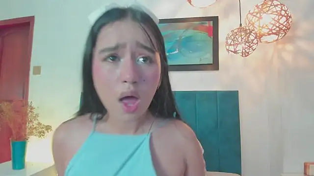 LaraGoldd online show from 8, 10, 2025