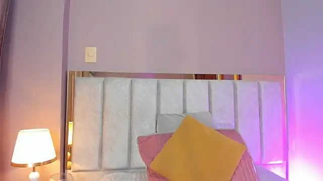 LaraGoldd online show from 23, 10, 2025