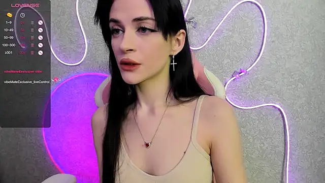 Snapshot of Molly_Crystall chatting on 24, 5, 2026 Molly Crystall online show from 24, 5, 2026