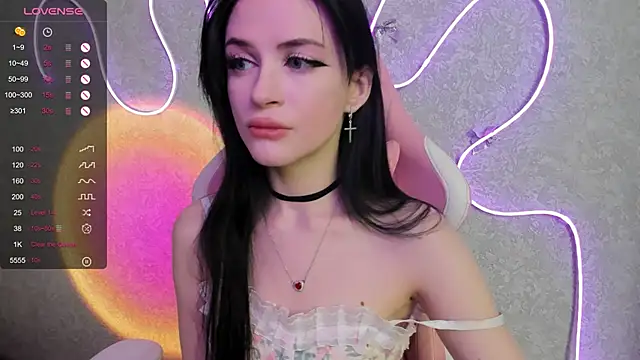 Snapshot of Molly_Crystall chatting on 12, 7, 2026 Molly Crystall online show from 12, 7, 2026