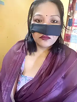 Radhikadavi879 online show from 18, 2, 2025