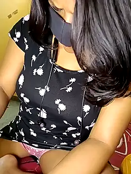 Radhikadavi879 online show from 27, 2, 2025