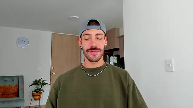 Guyinthemountain online show from 24, 12, 2024
