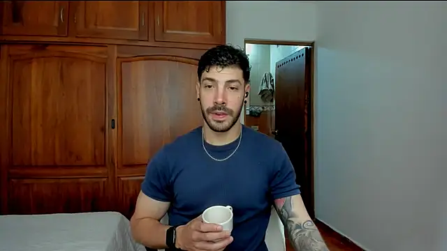 Snapshot of Guyinthemountain chatting on 23, 7, 2026 Guyinthemountain online show from 23, 7, 2026