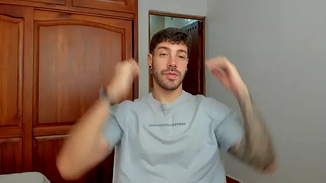 Snapshot of Guyinthemountain chatting on 26, 6, 2026 Guyinthemountain online show from 26, 6, 2026