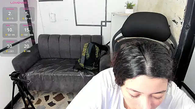 Snapshot of JulietaKane chatting on 9, 9, 2025 JulietaKane online show from 9, 9, 2025