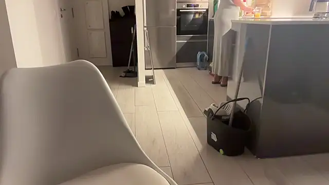 leaxoxo online show from 5, 12, 2024