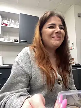 SophieRossie online show from 6, 12, 2024