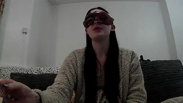 LexiSnowUK online show from 26, 3, 2026