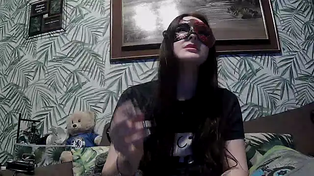 LexiSnowUK online show from 3, 4, 2026