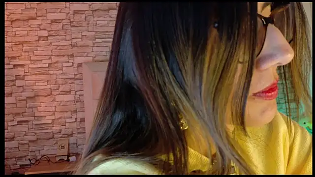  jade white  online show from 27, 4, 2026