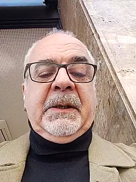 Satiro Sevilla online show from 23, 11, 2025