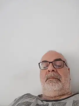 Satiro Sevilla online show from 24, 2, 2026