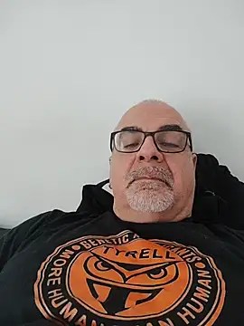 Satiro Sevilla online show from 1, 2, 2026