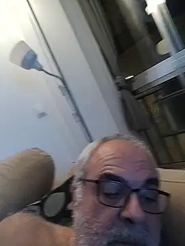 Satiro Sevilla online show from 31, 10, 2025