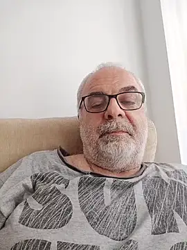 Satiro Sevilla online show from 6, 4, 2026