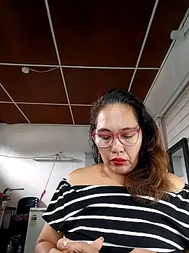 anniecoopeer online show from 4, 3, 2025