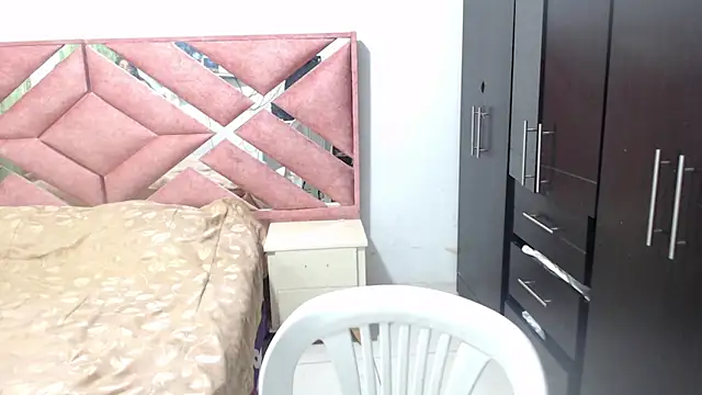 moan sex2 online show from 3, 5, 2026
