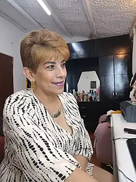 Angelina Stone 65 online show from 25, 7, 2026