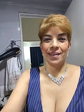 Snapshot of Angelina_Stone_65 chatting on 12, 5, 2026 Angelina Stone 65 online show from 12, 5, 2026