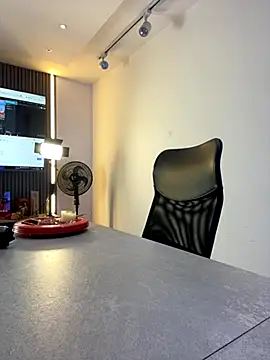 NairobiLee online show from 1, 11, 2025