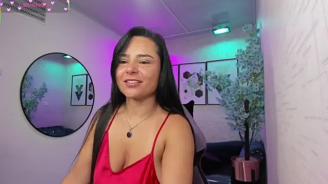 Tiara rr online show from 2, 4, 2026