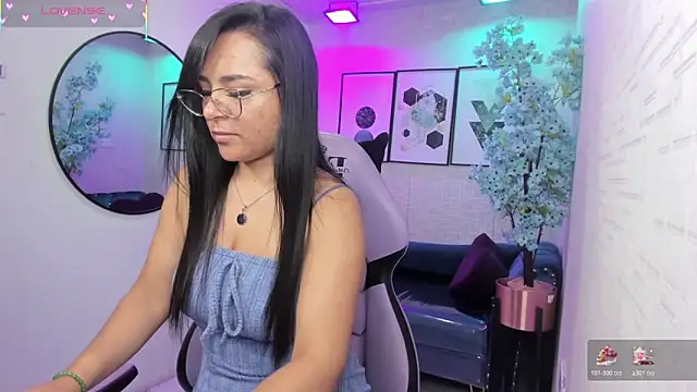 Tiara rr online show from 27, 3, 2026