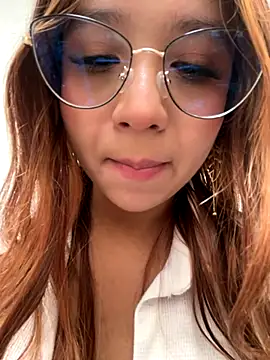 MelanieRoah online show from 21, 10, 2025