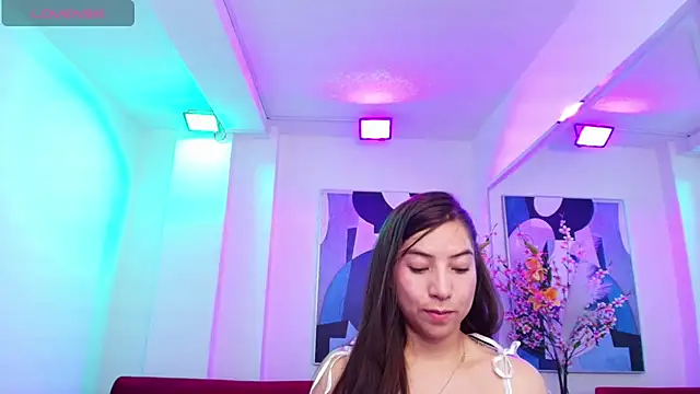 Ema louis  online show from 19, 2, 2025