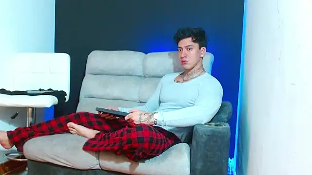 JUSTIN FULLER1 online show from 10, 3, 2026