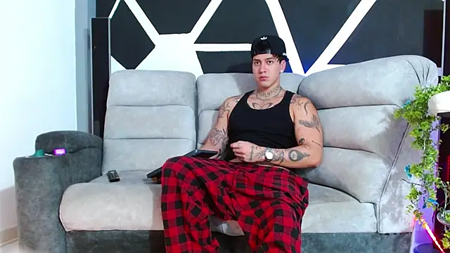 JUSTIN FULLER1 online show from 19, 11, 2025