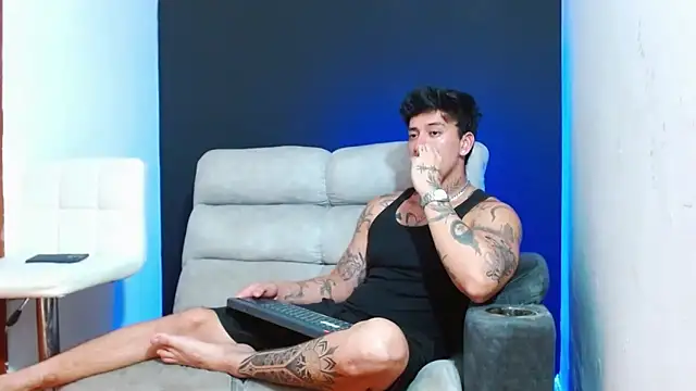 JUSTIN FULLER1 online show from 6, 5, 2026