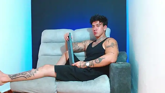 JUSTIN FULLER1 online show from 22, 12, 2025