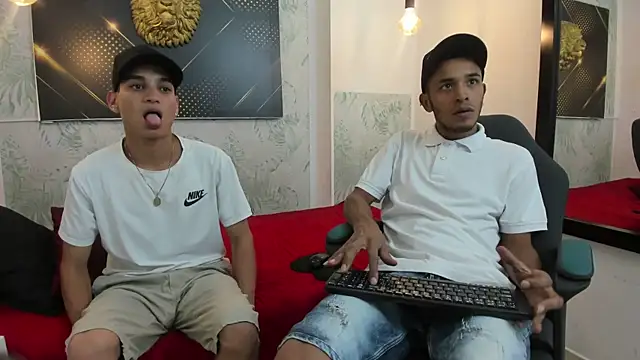 Snapshot of JordanAndAndrew chatting on 23, 2, 2025 JordanAndAndrew online show from 23, 2, 2025