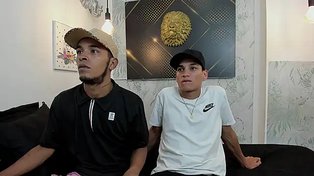 Snapshot of JordanAndAndrew chatting on 8, 3, 2025 JordanAndAndrew online show from 8, 3, 2025