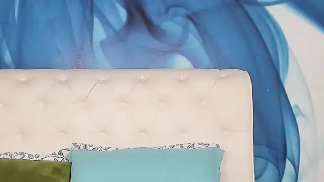 SkinnyDolly online show from 30, 11, 2025