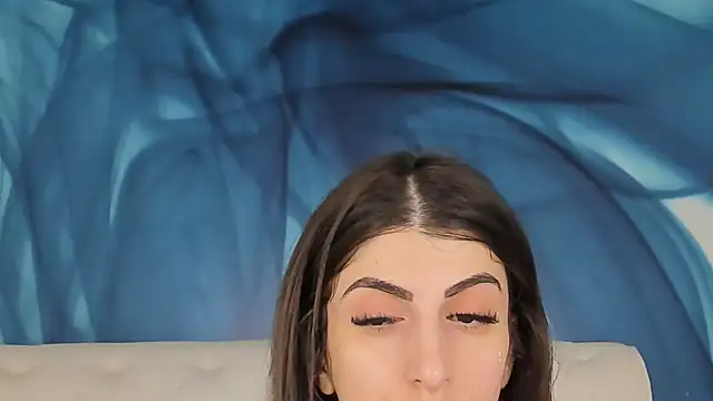 SkinnyDolly online show from 23, 11, 2025