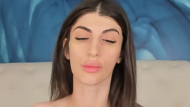 SkinnyDolly online show from 15, 11, 2025