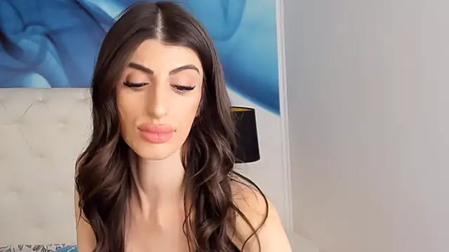 SkinnyDolly online show from 14, 2, 2025