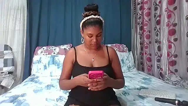 Snapshot of Lilmisskay18 chatting on 26, 5, 2026 Lilmisskay18 online show from 26, 5, 2026
