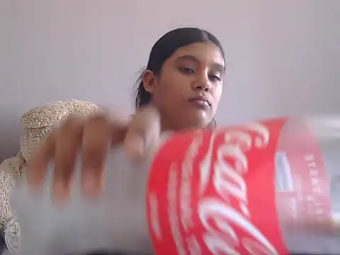 Lilmisskay18 online show from 5, 2, 2026